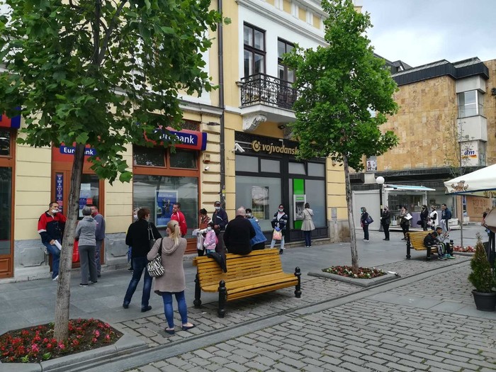 Udruženje banaka Srbije: Dug građana u maju veći za 1,6 odsto